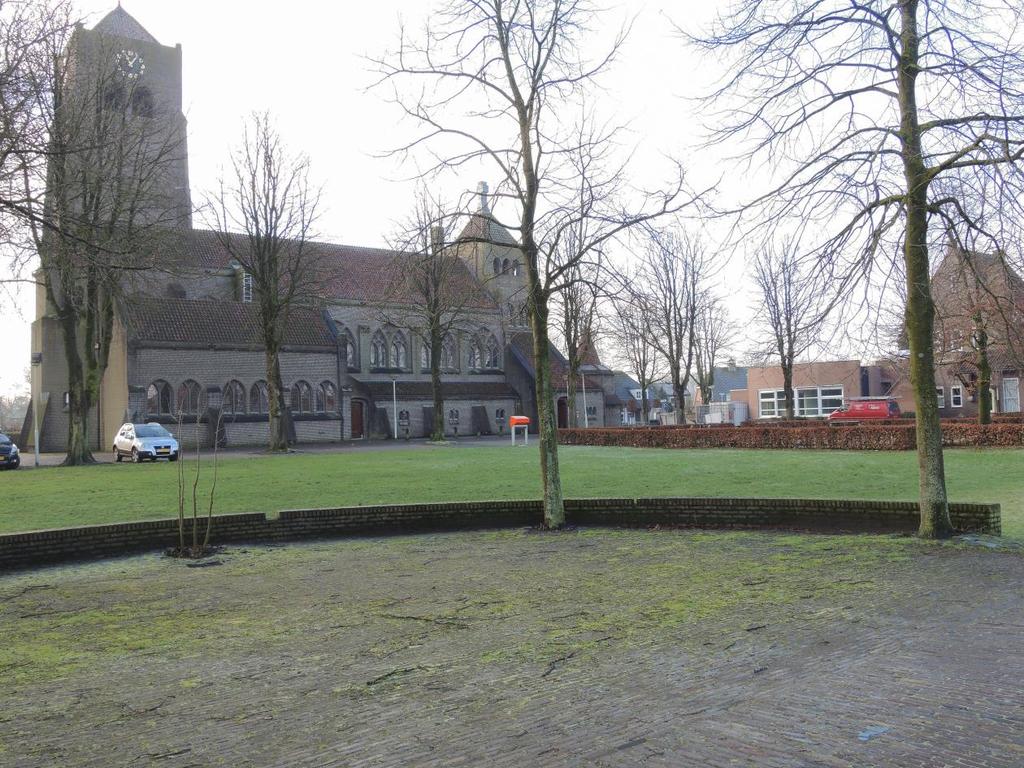 34 Rondom de kerk in Spoordonk De kerk en begraafplaats van Spoordonk vallen ook binnen het onderzoeksgebied.