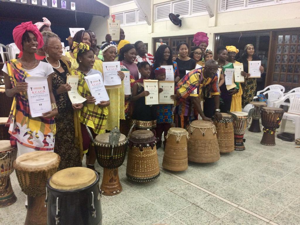 Externe activiteiten Hij is cultuuradviseur en percussiedocent van beroep en oprichter van de sociaal culturele vereniging Kifoko.