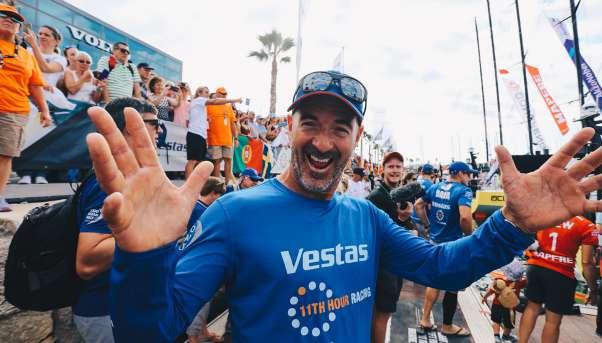Volvo Ocean Race Lespakket HOOFDSTUK 4 Allemaal aan boord! Damian Foxall zeilt bij Team Vestas 11th Hour Racing en is de duurzaamheidsmanager voor dat team die in de race van 2017-18 meezeilt.