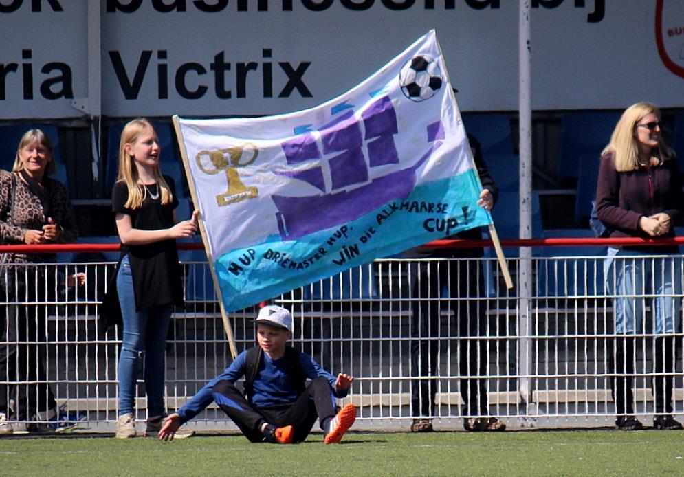 Scholenkampioenschappen Voetbal Elk jaar in het voorjaar organiseert Alkmaar Sport i.s.m. Alcmaria Victrix het Alkmaarse Schoolvoetbaltoernooi.