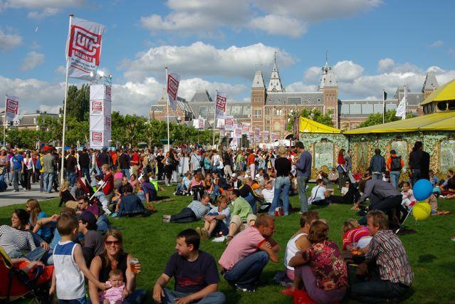 Milieuzorg bij evenementen Bijlage van het Draaiboek Evenementen Amsterdam