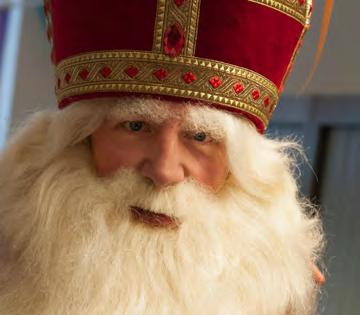 GROEP 1 T/M 4 SINT NICOLAAS WIE ZOET WAS KREEG LEKKERS, WIE STOUT WAS... De kinderen gaan mee op een vrolijke Sinterklaasroute door het park ze ervaren hoe het Sinterklaasfeest vroeger gevierd werd.