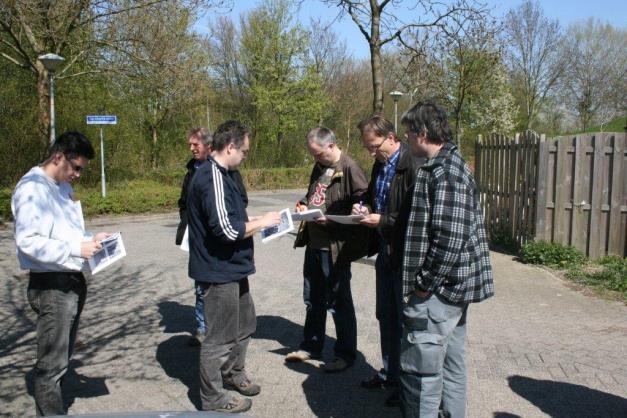 nl. Het gehele verloop is zowel voorafgaand aan als tijdens het WK via de website te volgen: www.babuti.nl. (over de uitslag kan niet gecorrespondeerd worden; bij twijfel of onduidelijkheden beslist het bestuur; bestuursleden zijn uitgesloten van deelname aan de WK poule).