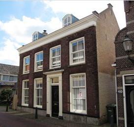 5d. Herenhuis Moordrecht, Dorpsstraat 52-54 Herenhuis met verdieping, gebouwd in 1793 door Cornelis van Veen.
