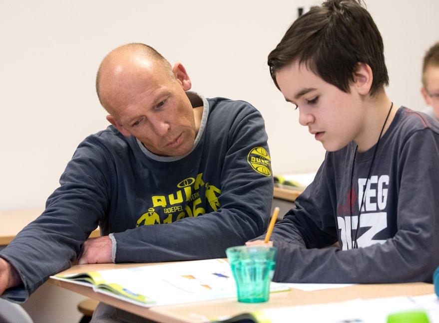 Oudermiddagen en -avonden Drie keer per schooljaar organiseren we een oudermiddag of -avond, om de voortgang van de leerling te bespreken in samenhang met de gestelde doelen en het