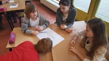 We besteden veel aandacht aan samenwerkend leren. Wij geloven in uitdagend onderwijs.