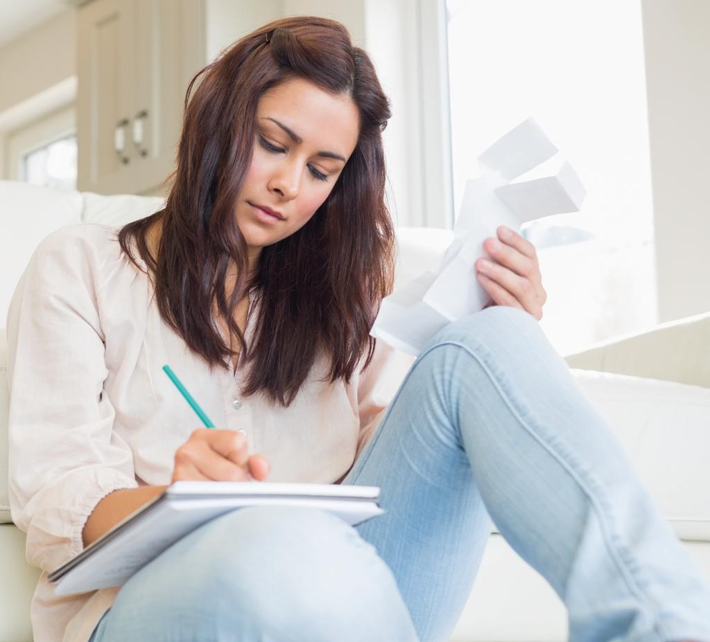 Lenen of toch sparen? Sparen is altijd goedkoper dan lenen, want het bedrag dat je leent moet je terugbetalen, inclusief rente.