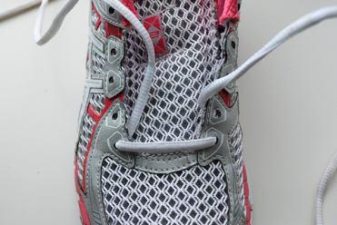 Striktechniek voor je loopschoenen Hoe zitten jouw veters in je hardloopschoenen geregen? Geen idee? Toch is dit iets om over na te denken.