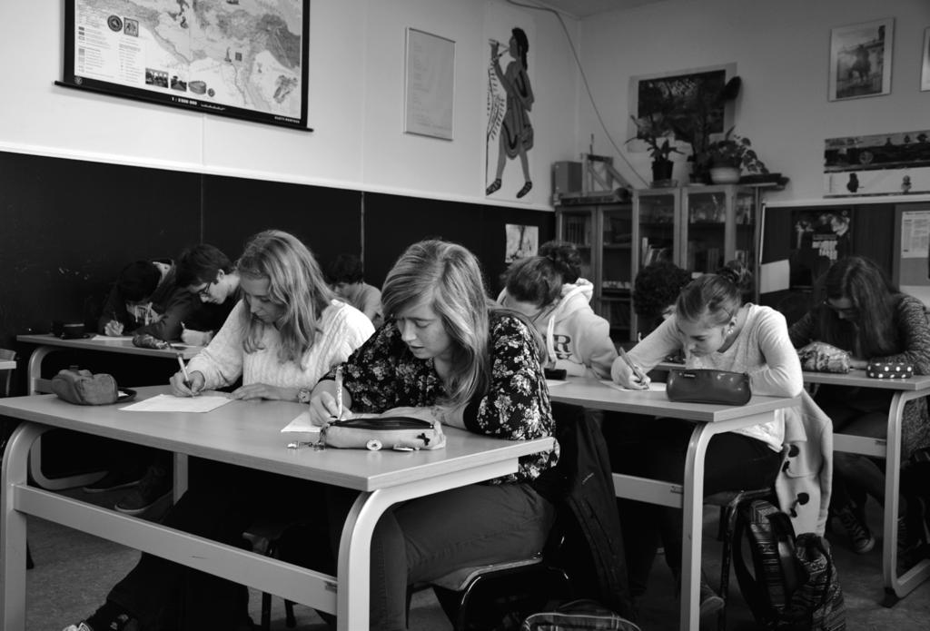 ALGEMEEN SECUNDAIR ONDERWIJS derde graad Latijn - wiskunde Deze richting is algemeen vormend. De klemtoon ligt op de vakken Latijn en wiskunde.