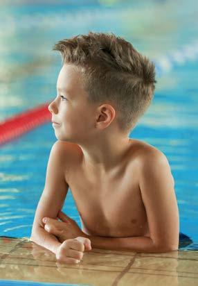 Onze visie op het leren zwemmen Leren zwemmen in een veilige omgeving: Bij het leren zwemmen wordt er een beroep gedaan op de motorische ontwikkeling en het vermogen om informatie om te zetten in