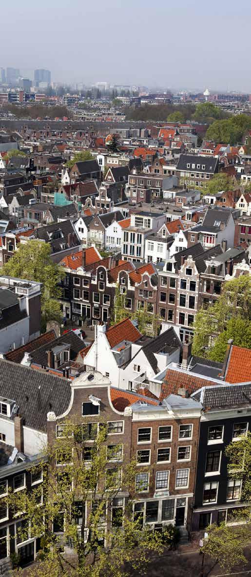 URBAN MANAGEMENT BUURT VOOR BUURT NAAR EEN BETERE STAD Met, voor en in de stad De Hogeschool van Amsterdam is verankerd in de stad.