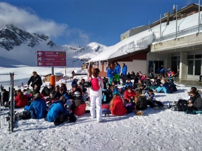 110 leerlingen zijn gaan skiën in Zwitserland.