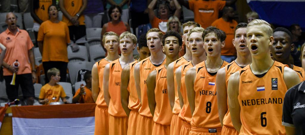 ORANGE LIONS ACADEMY F I L O S O F I E De Orange Lions Academy is hét opleidingsinstituut voor nationaal toptalent in het Nederlandse basketball bij de mannen.
