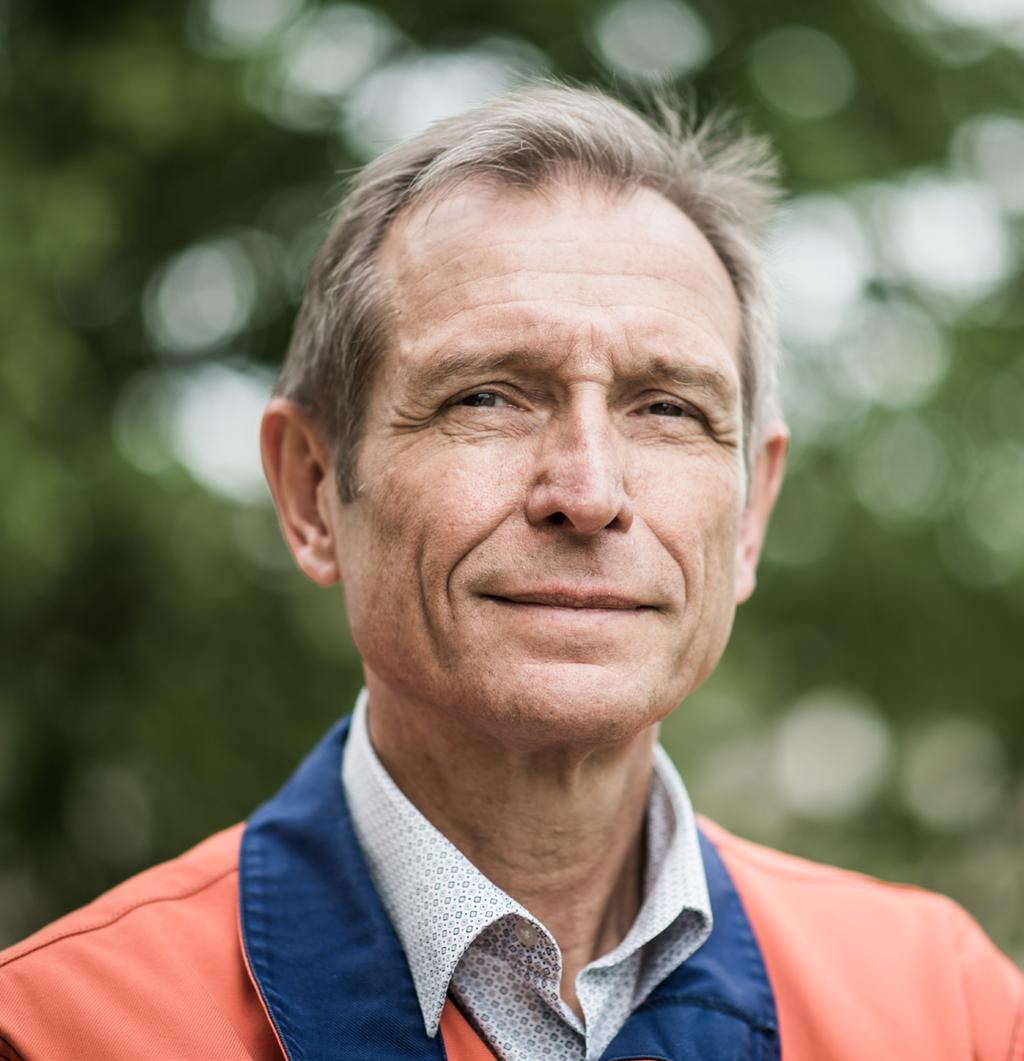 Eric Van Landeghem, CEO Volvo Gent: In een bedrijf met 6.000 medewerkers waarvan de grote meerderheid arbeiders zijn die in ploegen werken, is een doorgedreven gezondheidsbeleid noodzakelijk.