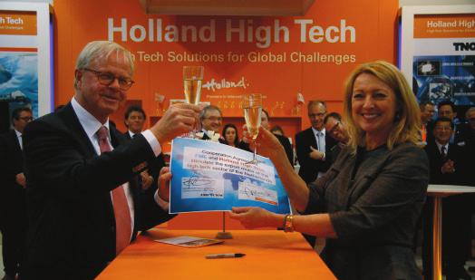 Overzicht van de evenementen Holland@Hannover Messe, 8-12 april 2013 Voor de tweede keer organiseerde de FME onder de naam Holland High Tech House een groot Nederlands paviljoen in de R&D-hal van de