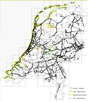 Vegetatieverschuivingen Deens lepelblad (Cochlearia danica) is een eenjarige plant van strandvlakten, in duinen en langs dijken nu vooral in (midden)bermen van autosnelwegen Verspreiding van Deens