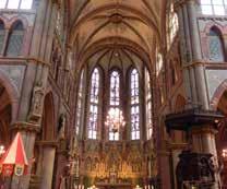 Met deze bouwstijl bracht de architect de macht en pracht van het katholieke geloof tot uitdrukking.