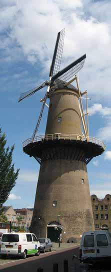 20. Molen De Nieuwe Palmboom Noordvest 34 Molen De Palmboom werd in 1781 gebouwd als een van de vele brandersmolens van Schiedam.