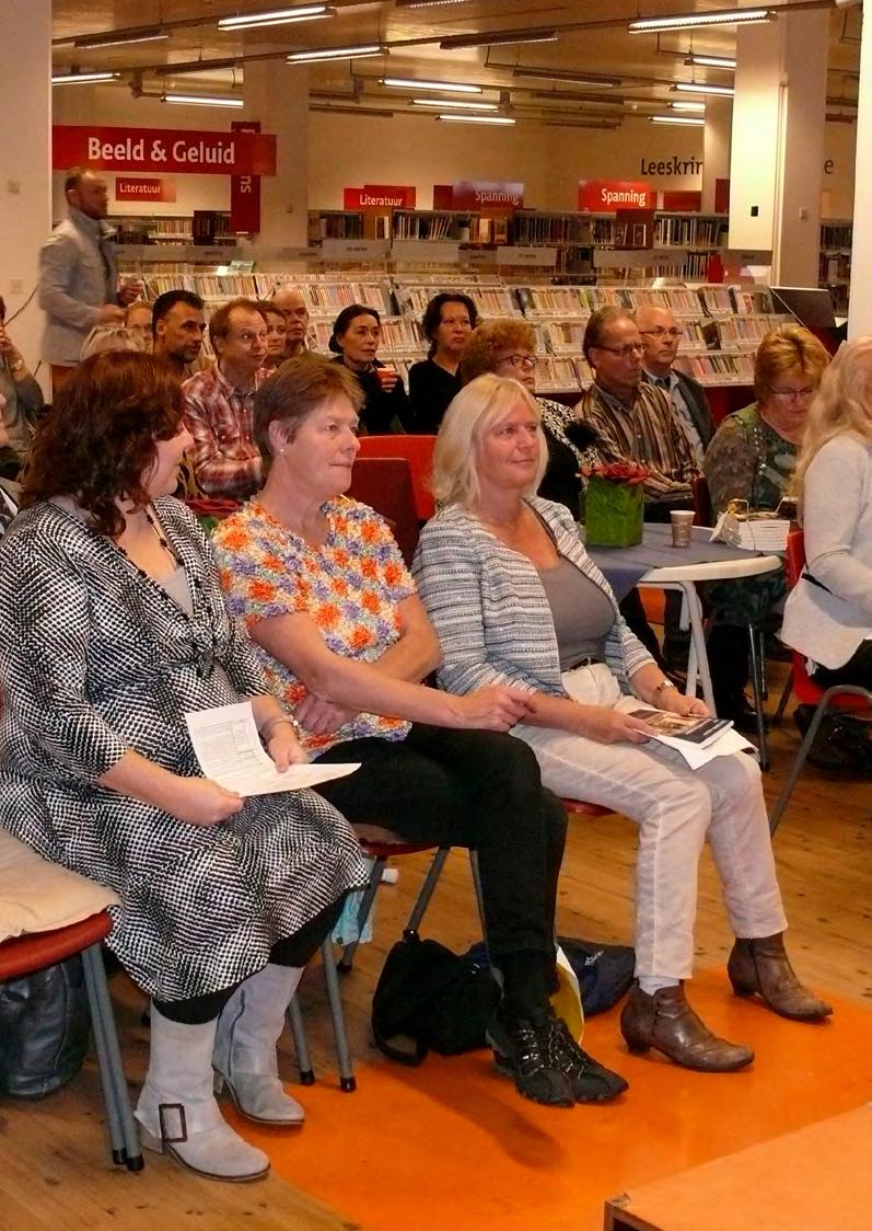 Functiebeschrijving taalvrijwilligers Binnen de Taalhuizen bestaan verschillende functies die door Taalhuis- en taalvrijwilligers worden uitgevoerd.