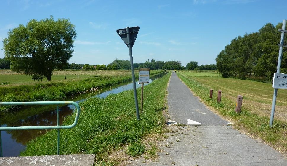 4.1.5. Polderroute De Polderroute loopt vanuit het centrum van Sint-Niklaas via de Molenbeek richting Stekene.