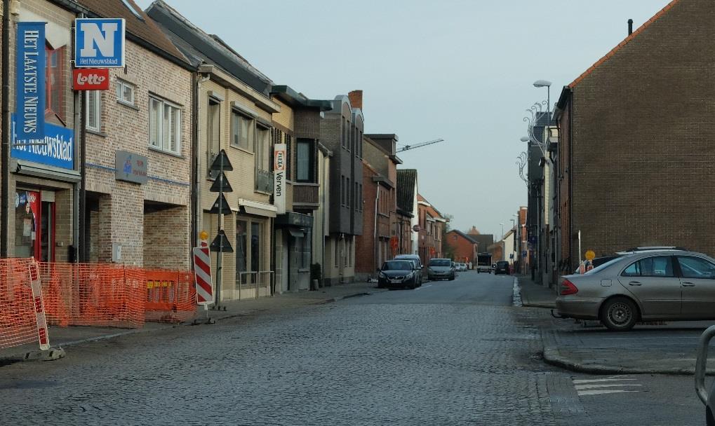 Sinaai Positieve punten Noordelijke deel in asfalt heeft een eerder breed wegbeeld met weinig aandacht voor fietsers Positieve