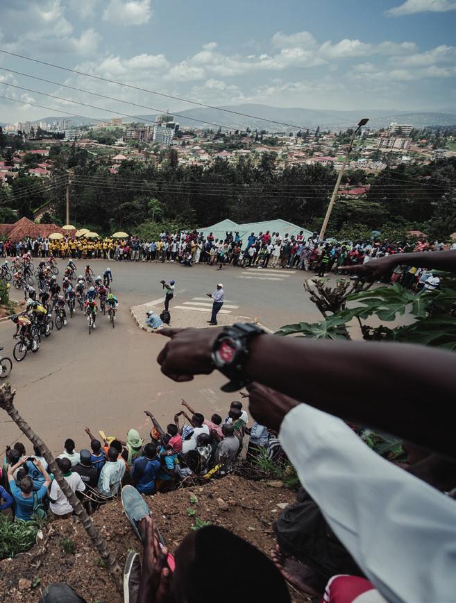 in afrika De Ronde van Rwanda levert knotsgekke beelden op.