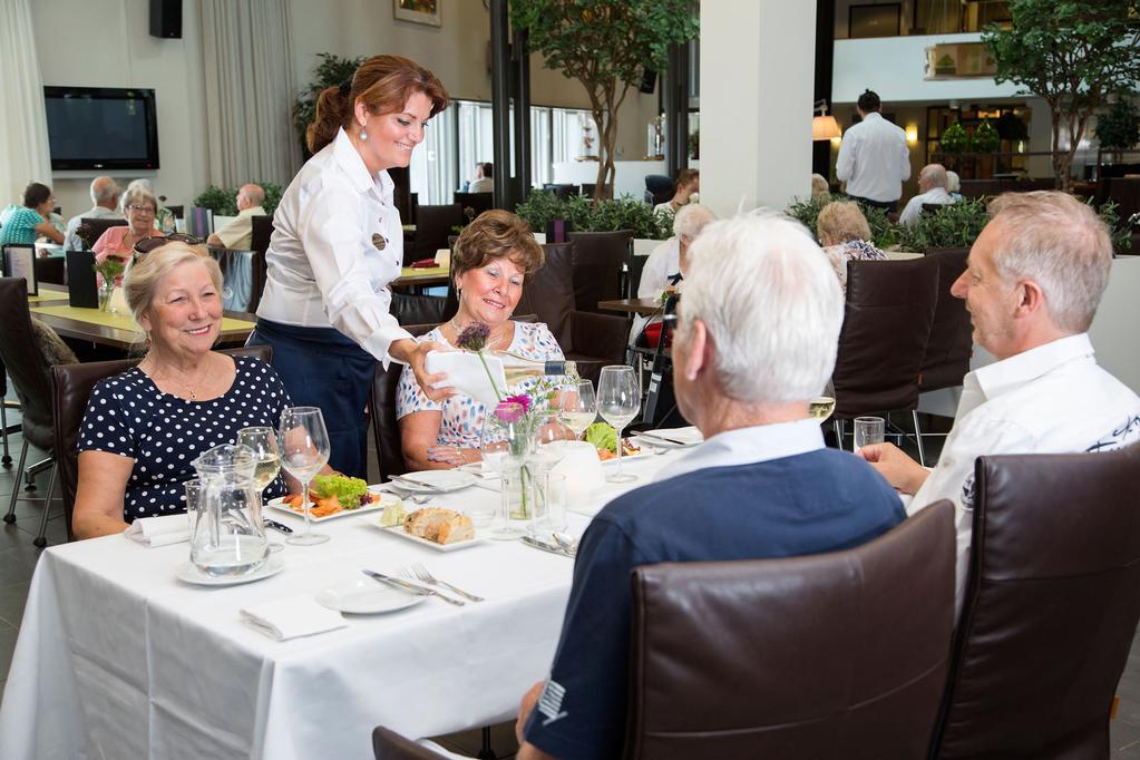 geldstromen in Het Laar worden via de passen tot het minimum beperkt. OVERIGE Vier keer per jaar ontvangt u het huismagazine De Babbelaar met informatie over wonen en samenleven in Het Laar.