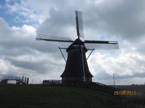 INSPECTIERAPPORT 2013 objectnummer 1329 Poldermolen "" Nabij De Waldwei 8490 AA Hempens Monumentenwacht Fryslân Postbus 137 8900 AC Leeuwarden