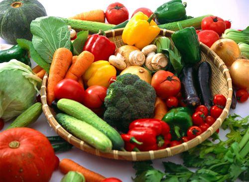 3/12/17 Tips - voeding Eet volgens de seizoenen, fruit = zomer (groentenkalender van VELT) Veel licht