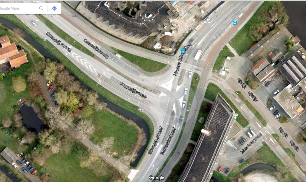 Verkeersveiligheid: goed. Er is een beperkt risico op kop-staartbotsingen op de Stevenshofdreef. Kosten: hoog. Een Verkeersregelinstallatie kost snel 150.