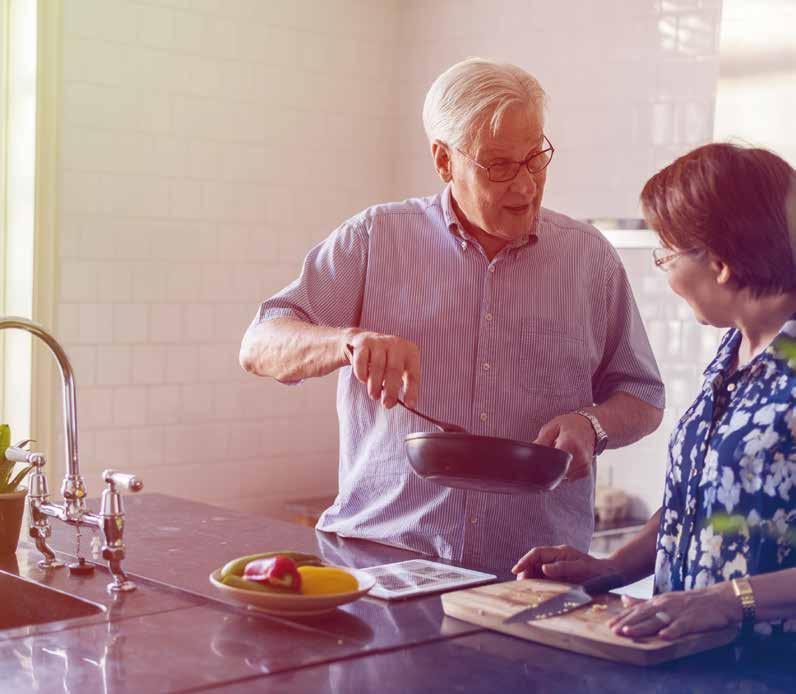 Samen koken is altijd onze grootste hobby geweest. Met een aangepaste keuken VANPAUL kunnen we, ook nu alles wat moeilijker gaat, nog jaren samen genieten.