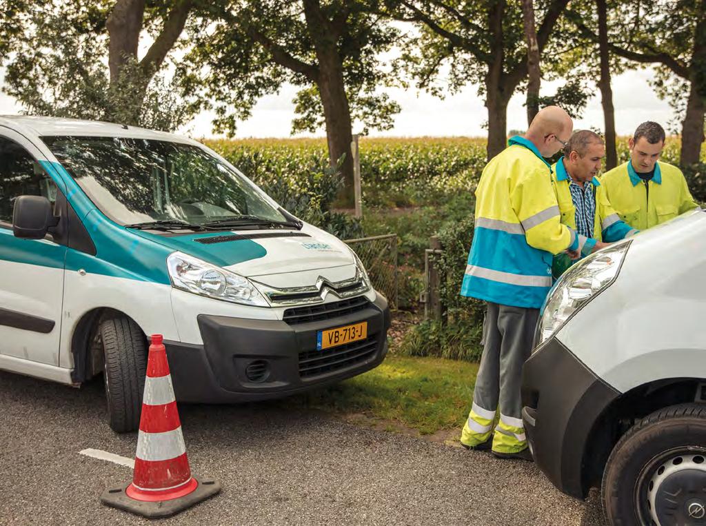 5.6 Omgaan met bedrijfsapplicaties Het gebruik van bedrijfsapplicaties (online en offline) is alleen toegestaan als je hiervoor de bevoegdheden hebt.