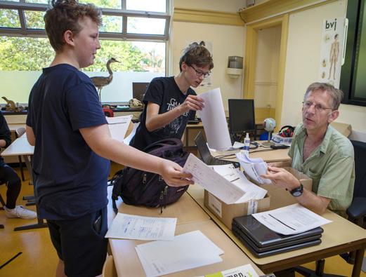 Financiën Een degelijke financiële huishouding is een belangrijke voorwaarde om goed onderwijs te kunnen organiseren.