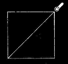 Nu volgens het vierkant 1x diagonaal doorsnijden, zodat er 2 driehoeken ontstaan. Dan de beide driehoeken op elkaar leggen (goede kanten op elkaar) en volgens op elkaar stikken. De naad openstrijken.