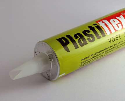 Technische informatie Plastiflex Primer-S wordt gebruikt als voorbehandeling van hout en andere zuigende ondergronden bij verlijming met Plastiflex -NT.