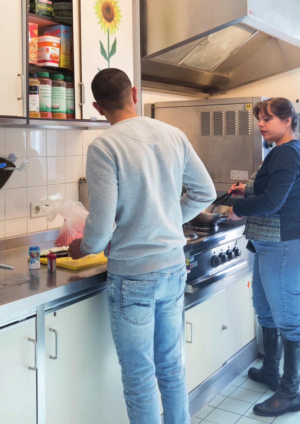 24-uurs observatie In de leefgroep brengen de jongeren veel tijd door. Ze worden hier ook s nachts en in de weekenden geobserveerd.