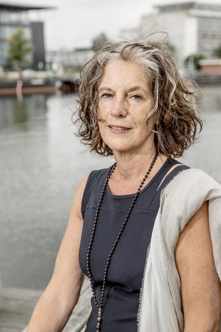 Leven is Sterven Carla Verberk over de kracht van contemplatie van de dood 'Als er één ding zeker is in het leven, is het dat we doodgaan.