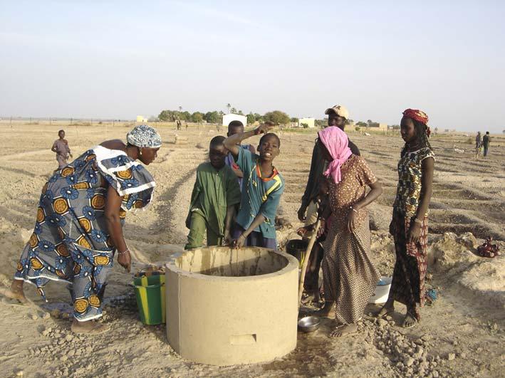 12 PROTOS in het Zuiden West-Afrika: Benin Mali Interventielanden Benin Mali Coördinatie Regionale ondersteuningscel te Cotonou met antennes in Noord-Benin (Natitingou) en Zuid-Benin (Lokossa) (16