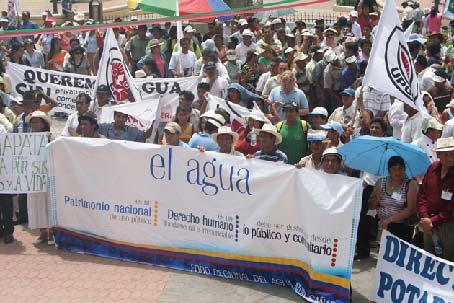 PROTOS in het Zuiden 23 Pablo Martines Ecuador: 5de nationaal congres van het waterforum in mei 2008 te Portoviejo en Montecristi.