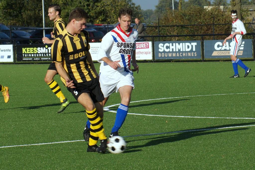 v.v. Bruchterveld 68 Vanaf 1968 wordt er gevoetbald in Bruchterveld, een actief en betrokken dorp in de gemeente Hardenberg. Tegenwoordig is het voetbal niet meer weg te denken uit het dorpsleven.