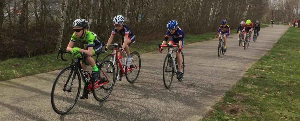 De belangrijkste taak als jeugdbegeleider is om er zorg voor te dragen dat de sociale-, fysiekeen hygiënische veiligheid van jeugdsporters de juiste aandacht krijgt.