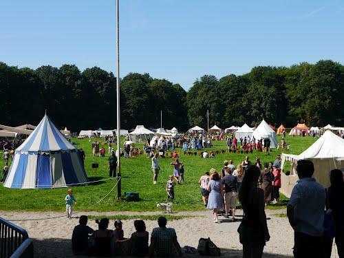 ARENATERREIN Op het Arenaterrein vinden verschillende vooral kleine en middelgrote evenementen plaats zoals een ridderspektakel, kleine hardloopevenementen en familiedagen.