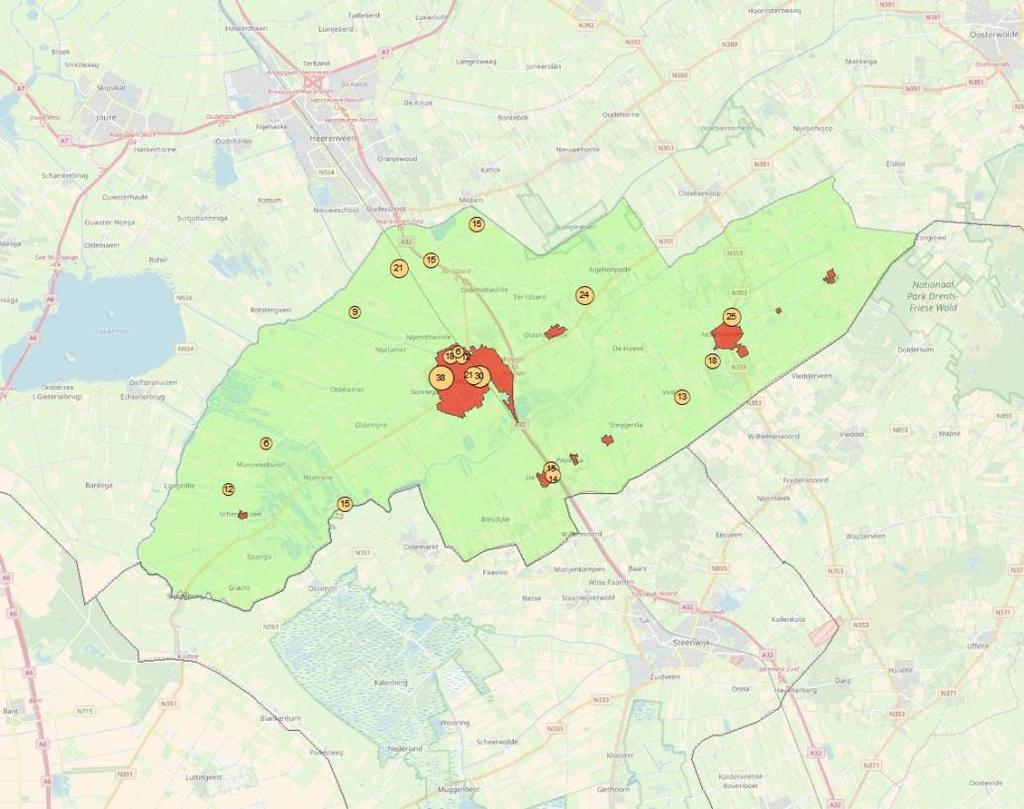 totaal aantal sectoren van alle operators bij elkaar per locatie. De bevolkingskernen zijn in het rood afgebeeld.