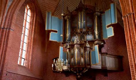 Kort na 1655 vestigden Johannes en Hendrick Huis zich in de stad Groningen. Het kleinste orgel op deze excursie, dat van Oosterwijtwerd, is geen Huis-orgel, maar was wel tot 1895 een huisorgel.