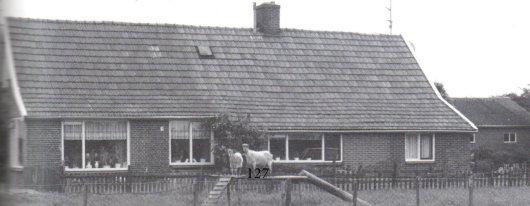 Aan de Schansweg in Ane stond tijdens de oorlog de boerderij van de familie Spijkers. In 1944 kwam Hans Lelie uit Amsterdam als Joodse onderduiker bij de familie Spijkers in huis.