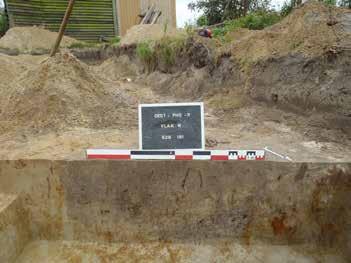 210 DL&H-Rapport 8 0 5m Figuur 290: Plattegrond en doorsnedes op de sporen van