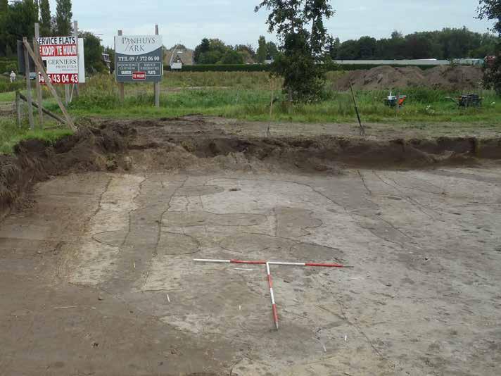 Archeologisch onderzoek Destelbergen - Panhuisstraat 2011 211 Resten van een gebouw ten noorden van vlak?