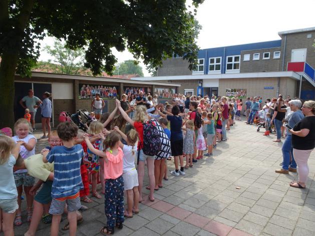 Na jarenlang les te hebben gegeven op een basisschool in Groningen ben ik vorig jaar verhuisd naar Harmelen.