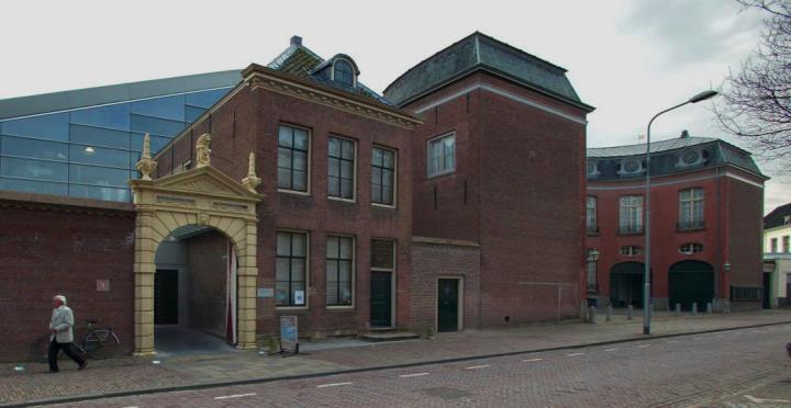 Op 13 juni 2006 werd aan de Universiteit Gent het Etty Hillesum Onderzoekscentrum (EHOC) officieel geopend.