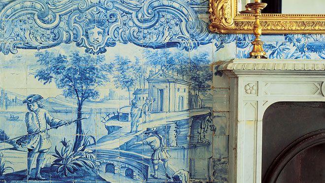 Photo: Painel de azulejos, Palácio da Mitra António Sacchetti Manuelstijl Toen in heel Europa gotische kathedralen werden gebouwd, werden in Portugal op de zee geïnspireerde elementen en symbolen van